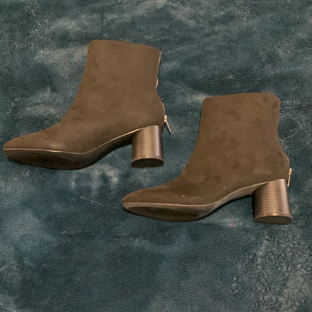 Women’s McKayla Cylinder Heeled Bootie black